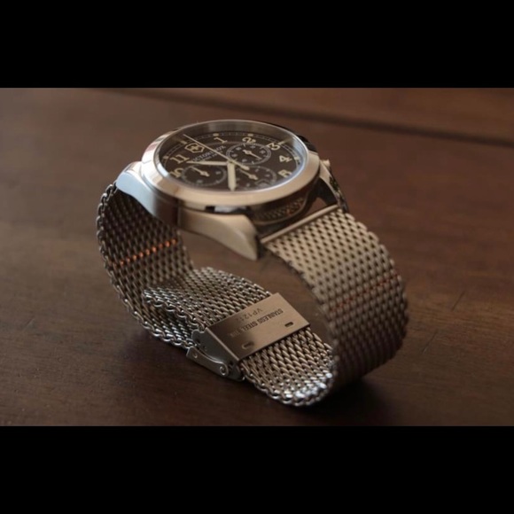 Victorinox Swiss Army Watch - Picture 1 of 8